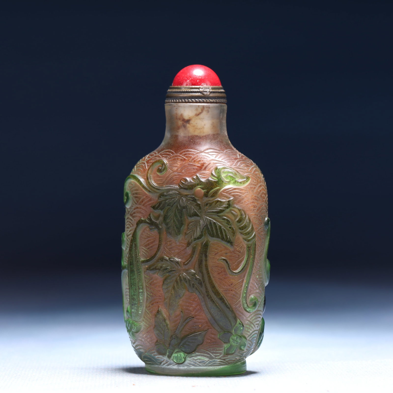An Exquisite Glass Cricket Pattern Snuff Bottle - 5
