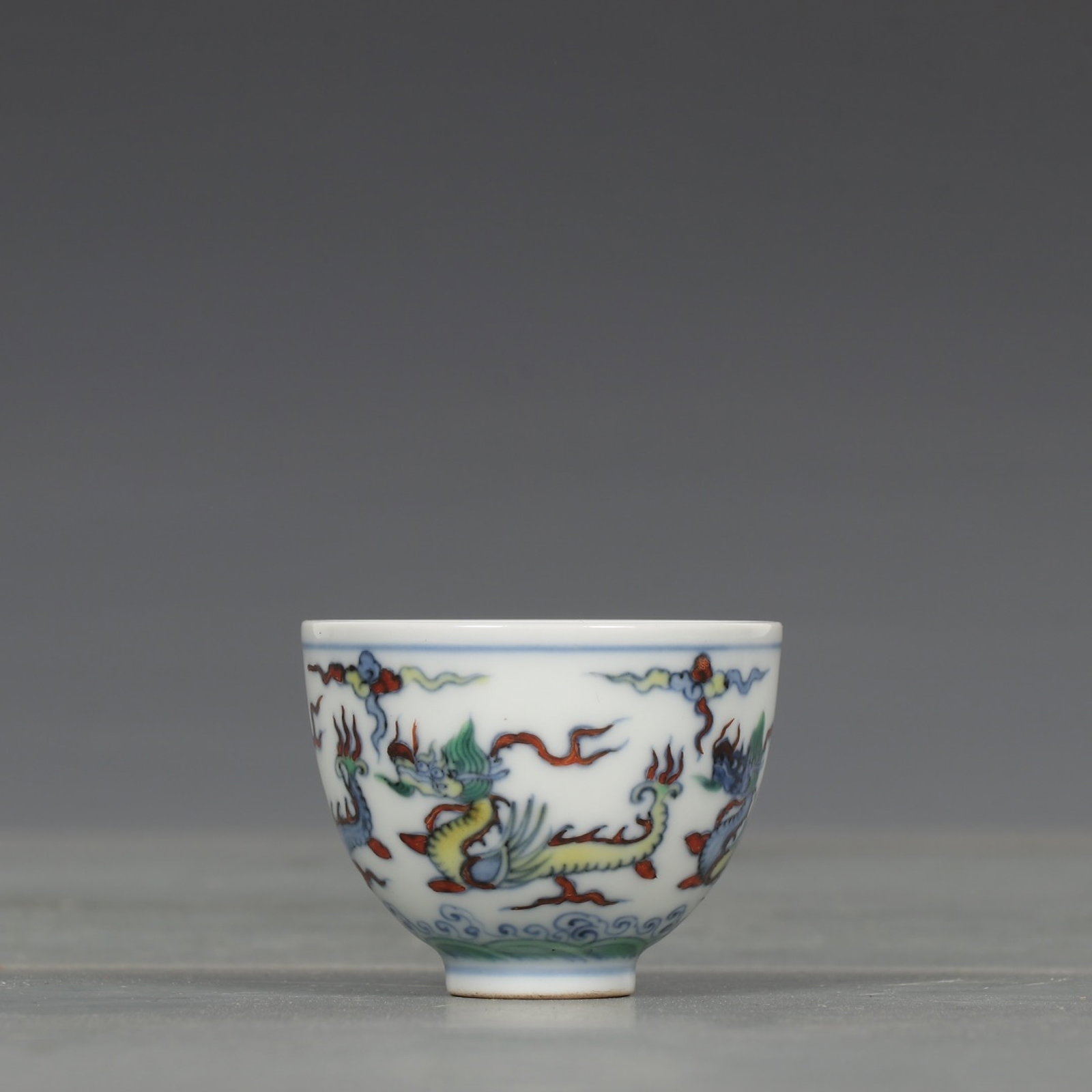 An Exquisite Doucai Auspicious Cloud and Dragon Pattern Cup - 6
