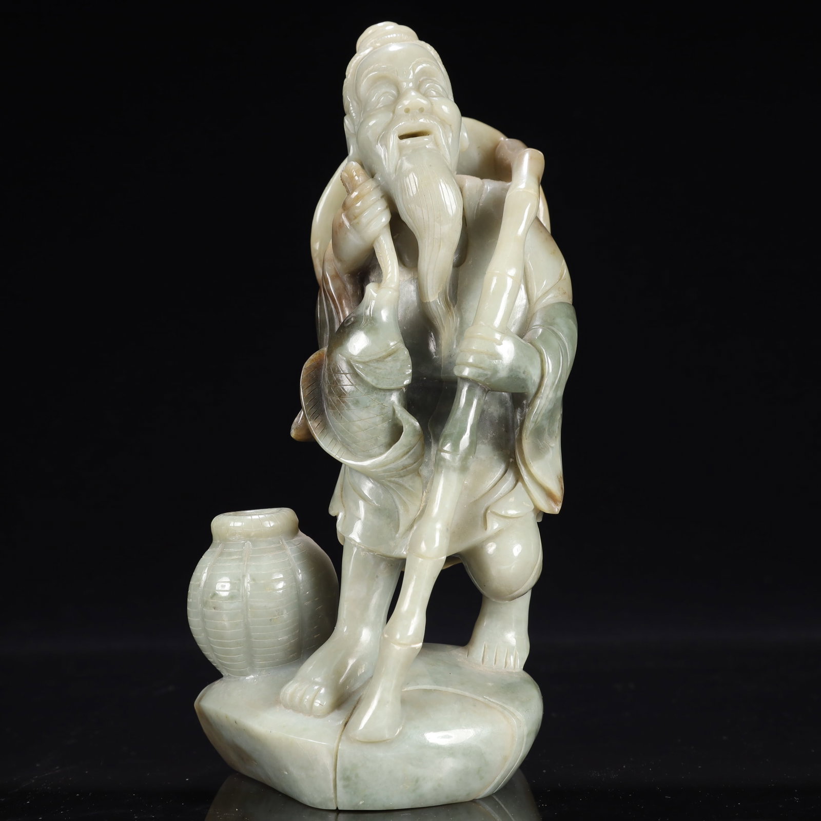 An Exquisite White Jade Figure Ornament: An Exquisite White Jade Figure Ornament,Qing Dynasty, China,Size:3.9inx3.3inx9.1in,Weight:2000g 白玉人物摆件,中国清代