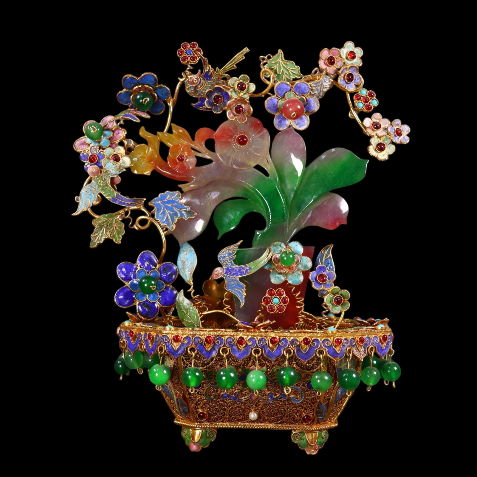 An Exquisite Filigree and Gilding Flower Pattern Basin,Inlaid Jadeite: An Exquisite Filigree and Gilding Flower Pattern Basin,Inlaid Jadeite,Qing Dynasty,China,Qianlong Four-character Mark,Size:9.6inx7.3inx4.3in,Weight:847g