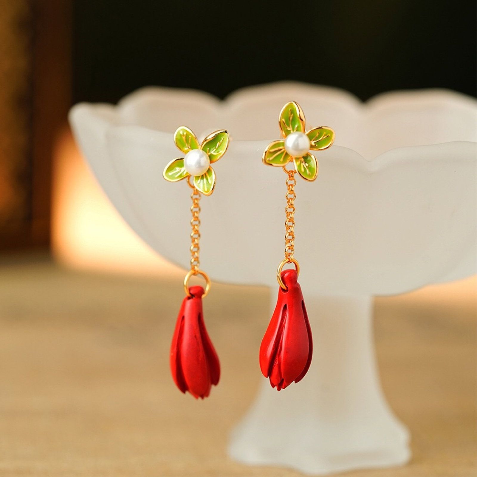A Pair of Exquisite Sterling Silver-Gold Plated Inlaid Cinnabar Earrings,Inlaid Pearls: A Pair of Exquisite Sterling Silver-Gold Plated Inlaid Cinnabar Earrings,Inlaid Pearls 一对纯银镀金镶朱砂耳环,嵌珍珠