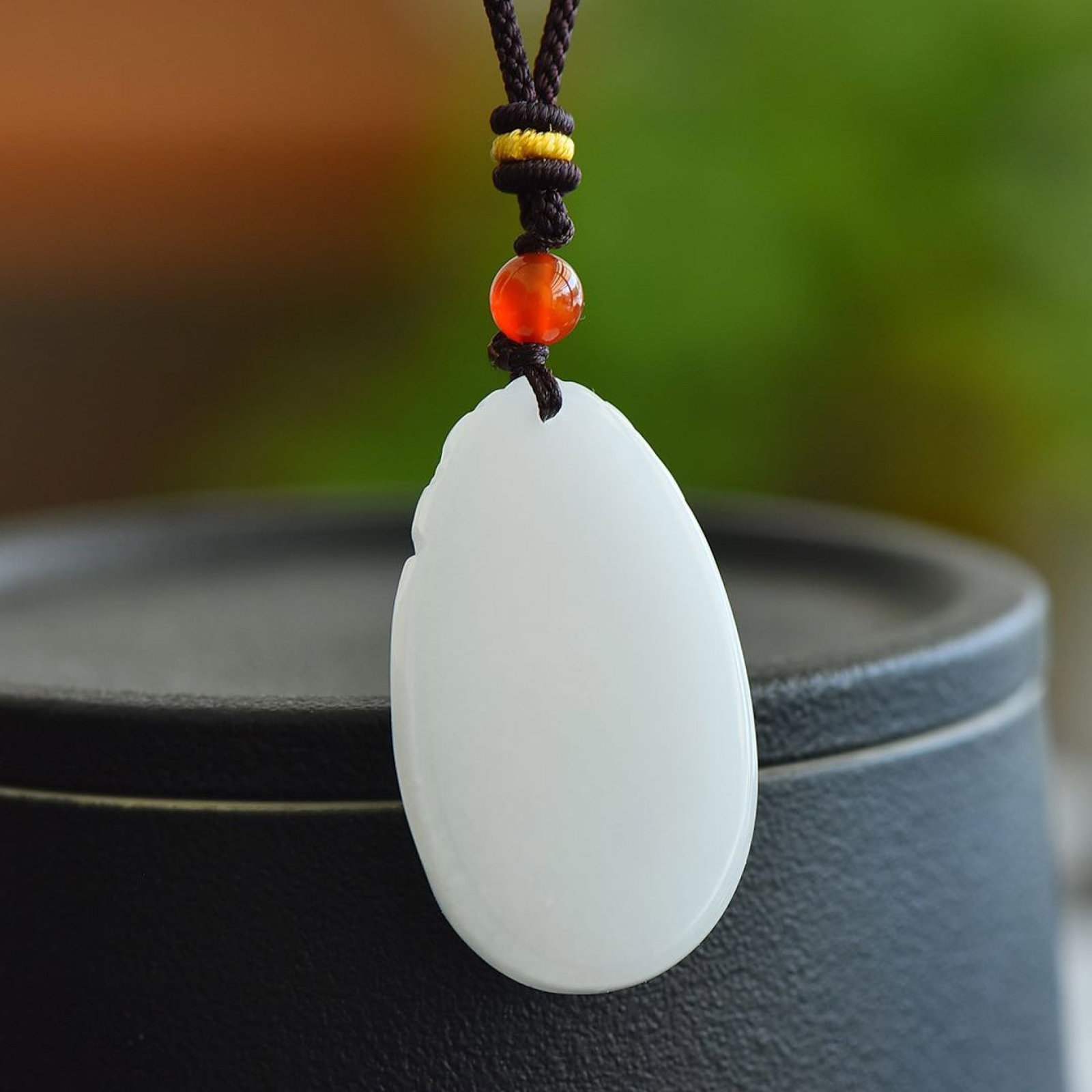 An Exquisite White Jade Tiger Pattern Pendant - 2
