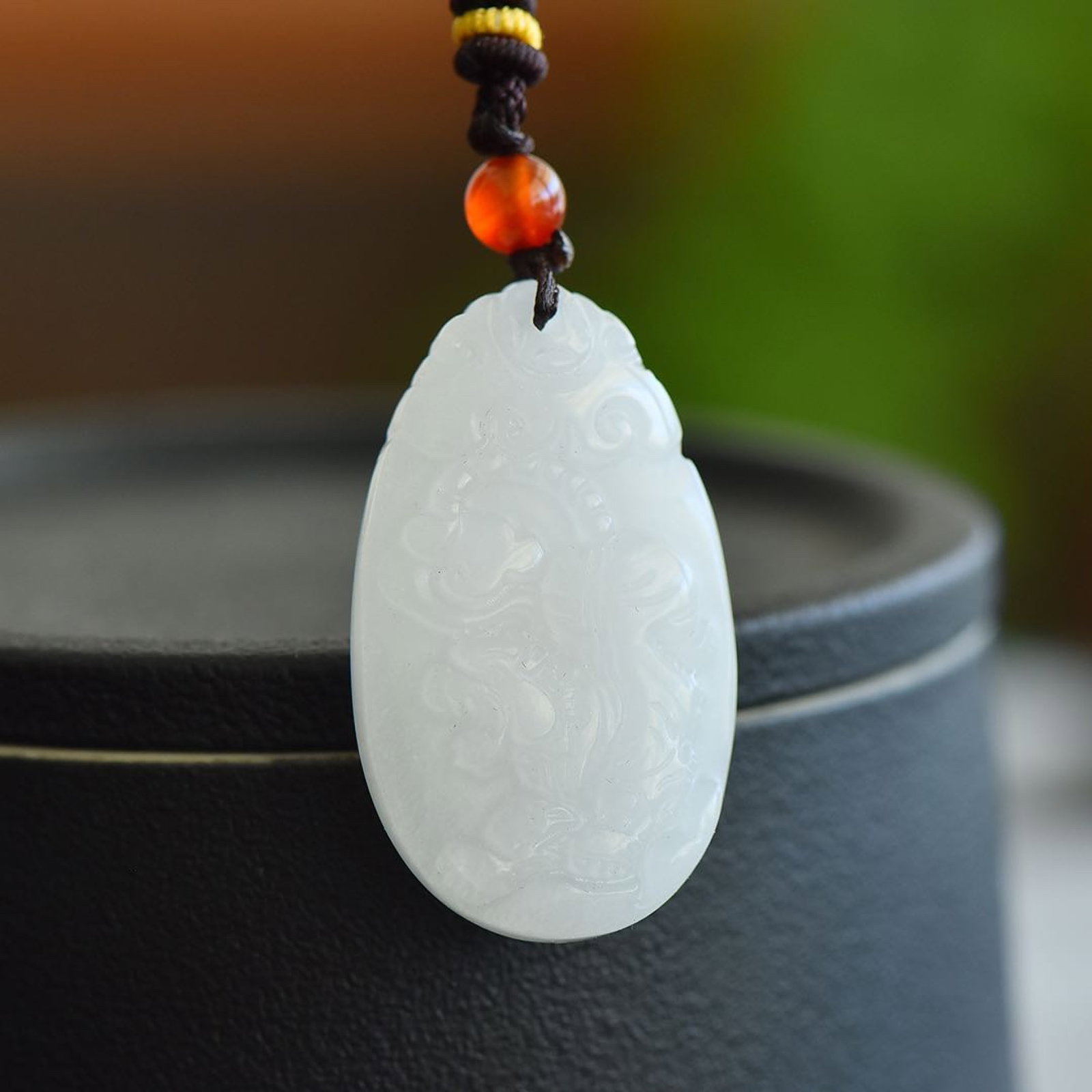 An Exquisite White Jade Tiger Pattern Pendant - 4