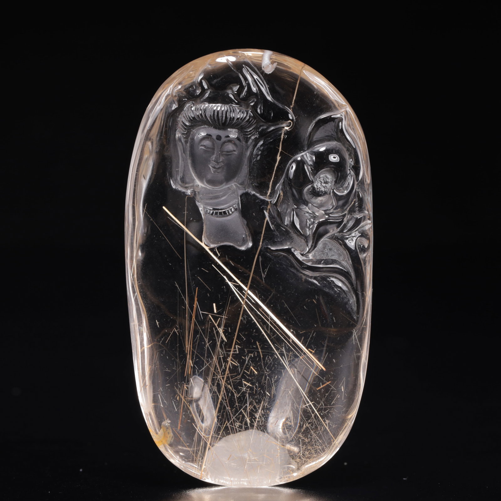 An Exquisite Crystal Statue of Avalokitesvara Pendant (1 of 4)