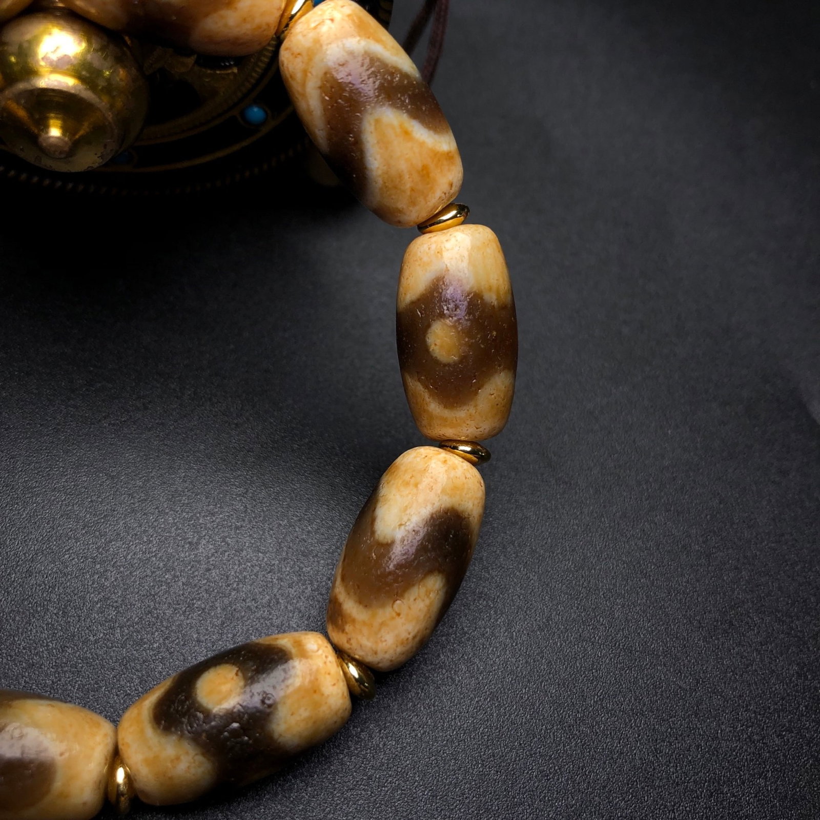 A Precious Dzi Bead Bracelets - 7