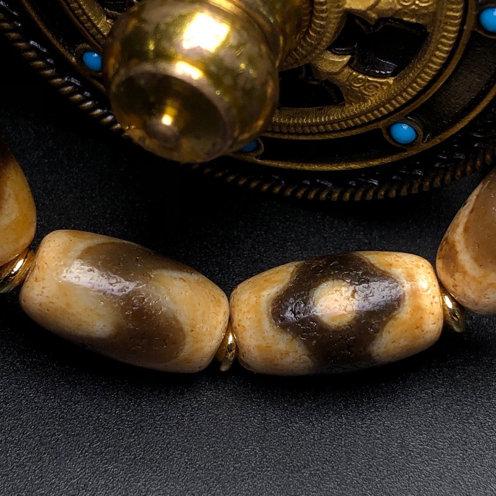 A Precious Dzi Bead Bracelets - 8