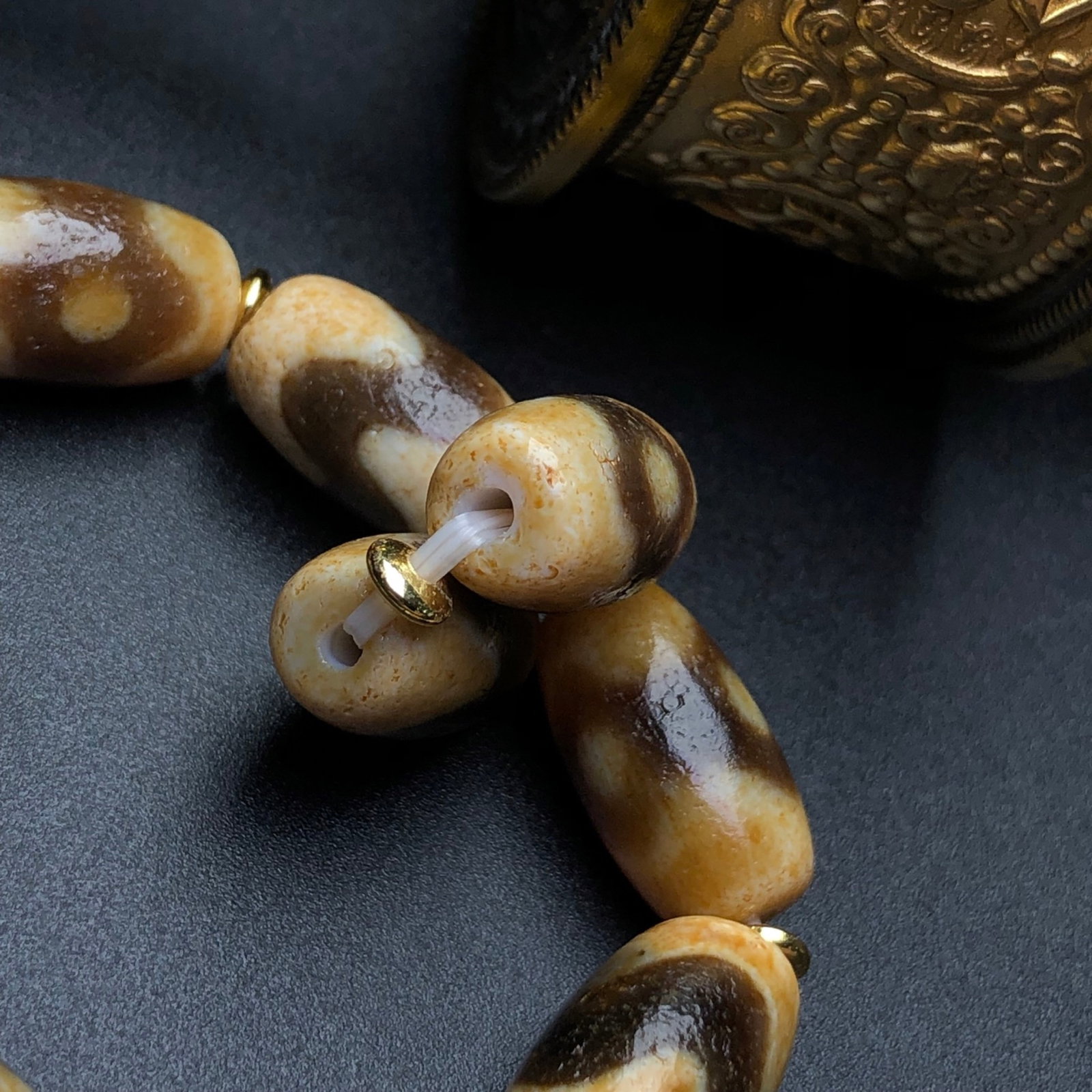 A Precious Dzi Bead Bracelets - 9
