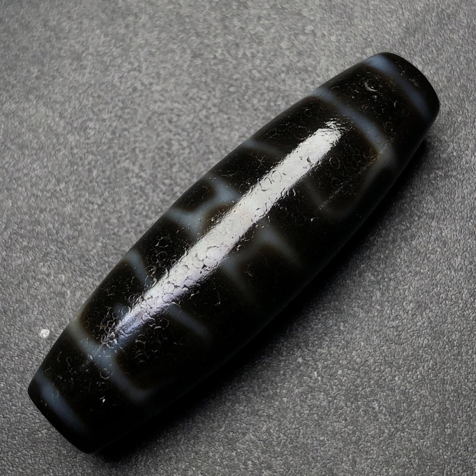An Exquisite Dzi Bead Pendant - 8
