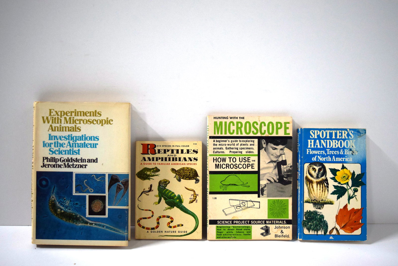 4 Collector's Text: Reptiles & Amphibians Golden Nature: 4 Collector's Text: Reptiles & Amphibians Golden Nature Guide 1956, Spotter's Handbook Flowers, Trees & Birds of N. America 1979 First American Edition ISBN: 0-8317-7954-3, Hunting with the Microscope