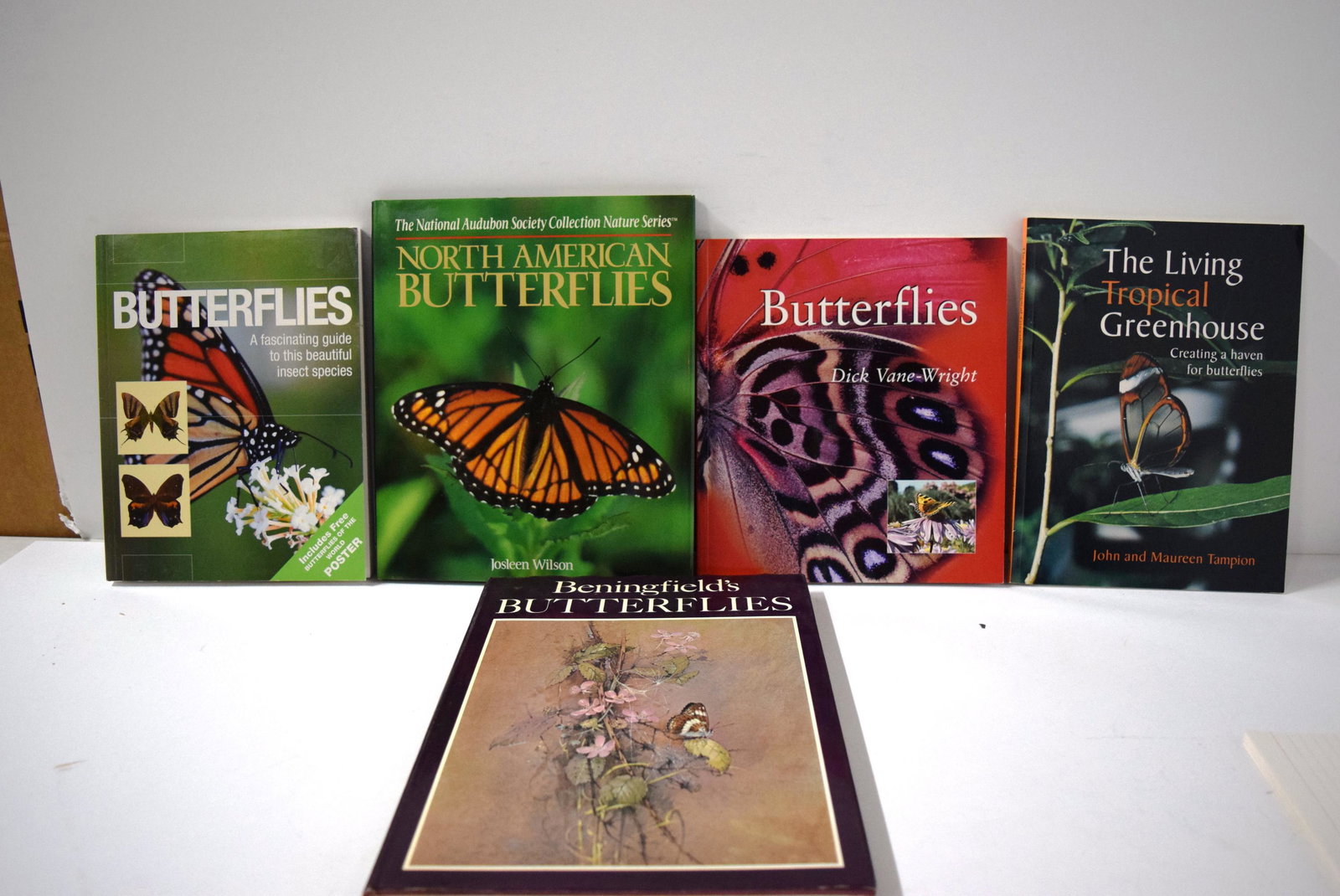 5 Lepidopterology texts: Butterflies a guide by Oceana: 5 Lepidopterology texts: Butterflies a guide by Oceana 2004 ISBN978-1-84573-263-9, The Living Tropical Greenhouse by John & Maureen Tampion, Butterflies by Dick Vane-Wright, North American Butterflies