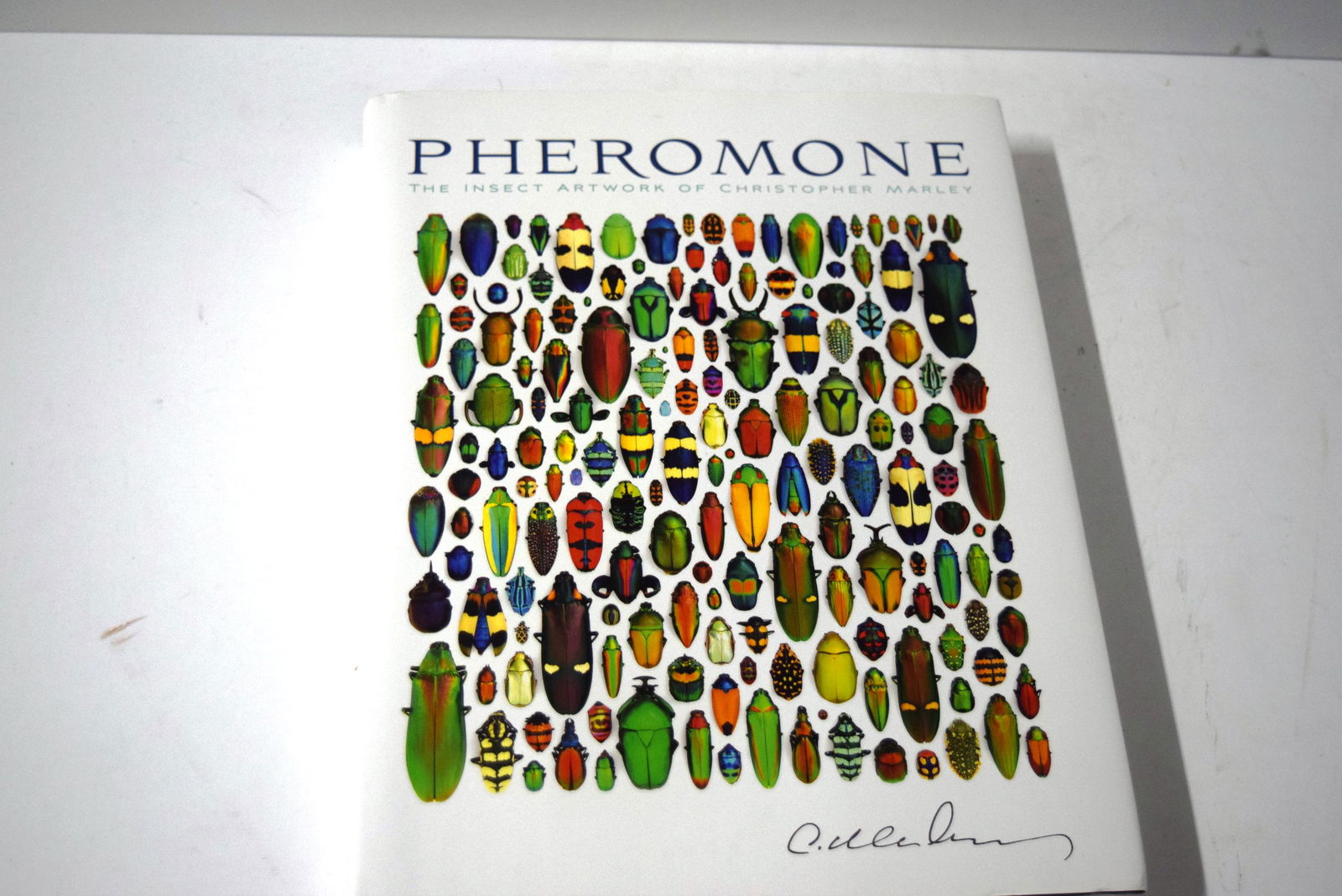 Pheromone - The Insect artwork of Christopher Marley: Pheromone - The Insect artwork of Christopher Marley 2008 ISBN: 978-0-7649-4619-0