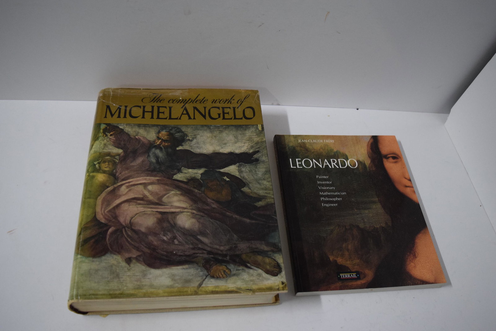 2 texts: Leonardo by Jean-Claude Frere 1995 ISBN:: 2 texts: Leonardo by Jean-Claude Frere 1995 ISBN: 2-87939-036-2, & The Complete Works of Michelangelo Reynal & Co.