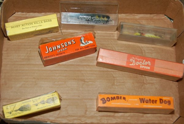 7 Lures X $ - SUPER HARD TO FIND LURES: Includes a: 7 Lures X $ - SUPER HARD TO FIND LURES: Includes an Arbogast Jitterbug in original box, Florida tackle Dalton Special in box, hellbender in box, Johnson's Silver Spoon w/ red & white Trailer in box, G