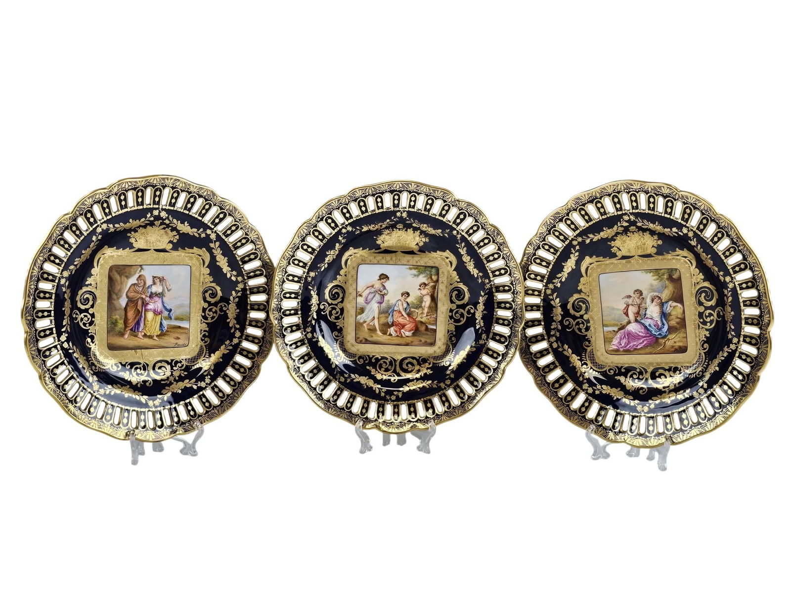 THREE 19C ANTIQUE AUSTRIAN ROYAL VIENNA PORCELAIN PLATES (1 of 8)