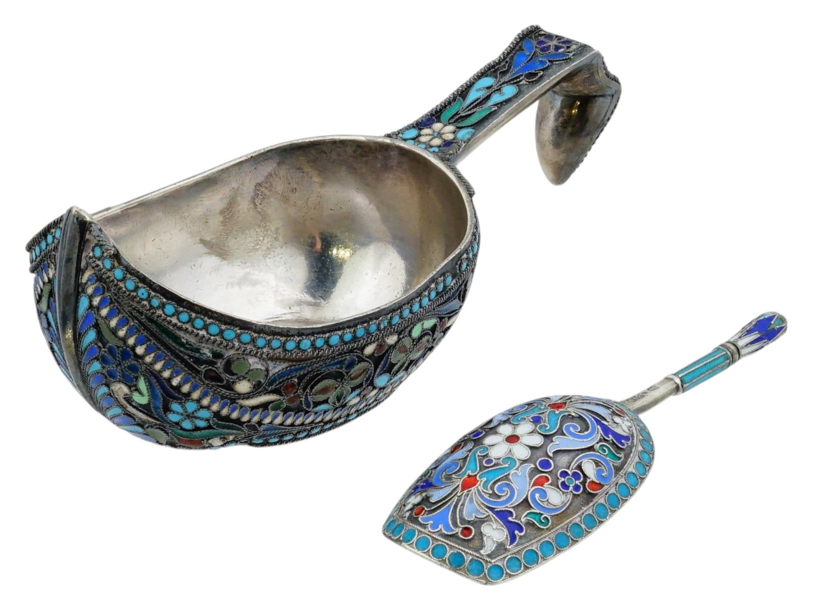 RUSSIAN SILVER CLOISONNE ENAMEL KOVSH AND SPOON SET (1 of 14)