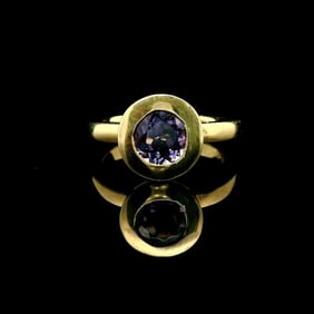 18k Yellow Gold and Bezel Set Amethyst Ladies Ring Size 4.5