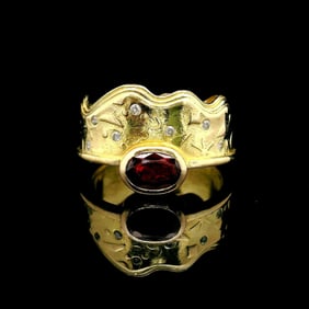 18k Yellow Gold Ruby and Diamond Vintage Crown Ring Size 6.25