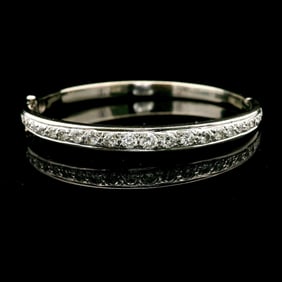 14k White Gold and 1cttw Diamond Heavy Bangle Bracelet 6.5"