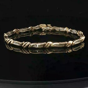 14k Yellow Gold and 1.5cttw Baguette Diamond Link Bracelet 7.25"
