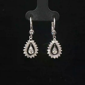 18k White Gold and 1.25cttw Diamond Vintage Drop Dangle Earrings 1.25"