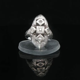 14k White Gold and Diamond Ladies Vintage Filigree Ring Size 3.5