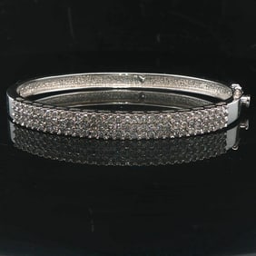 14k White Gold and 2cttw Diamond Solid Bangle Bra