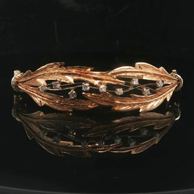 14k Yellow Gold and Diamond Solid Vintage Floral