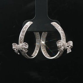 18k White Gold and 0.39cttw Diamond Inside Out Bo