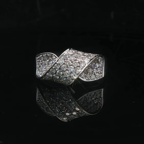 18k White Gold and 1.36cttw Diamond Crossover Rin