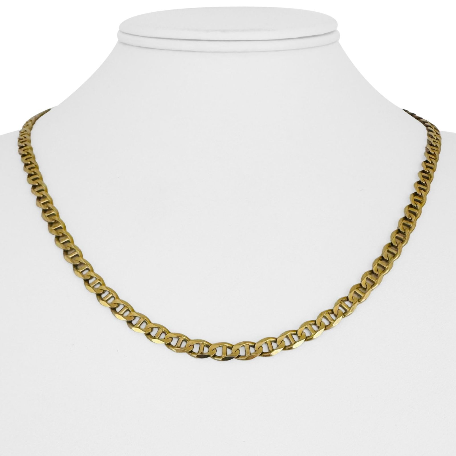 14k Yellow Gold Solid Gucci Link Chain Necklace Italy 19": Condition: Excellent Condition, Professionally Cleaned and Polished Metal: 14k Gold (Marked, and Professionally Tested) Weight: 15.5g Length: 19 Inches Width: 4.5mm Closure: Lobster Claw Markings: "14