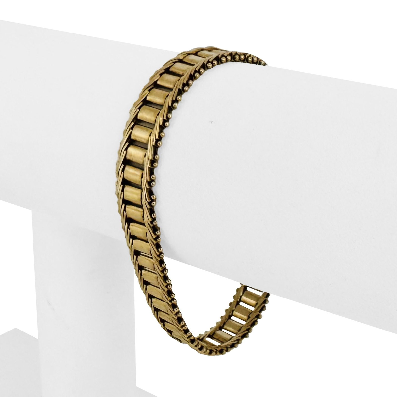 14k Yellow Gold Vintage Imperial Gold Beaded Bar Link Bracelet 6.5": Condition: Excellent Condition, Professionally Cleaned Metal: 14k Gold (Marked, and Professionally Tested) Weight: 15.8g Length: 6.5 Inches Width: 9mm Closure: Box Tab Insert with Safety Latch Marking