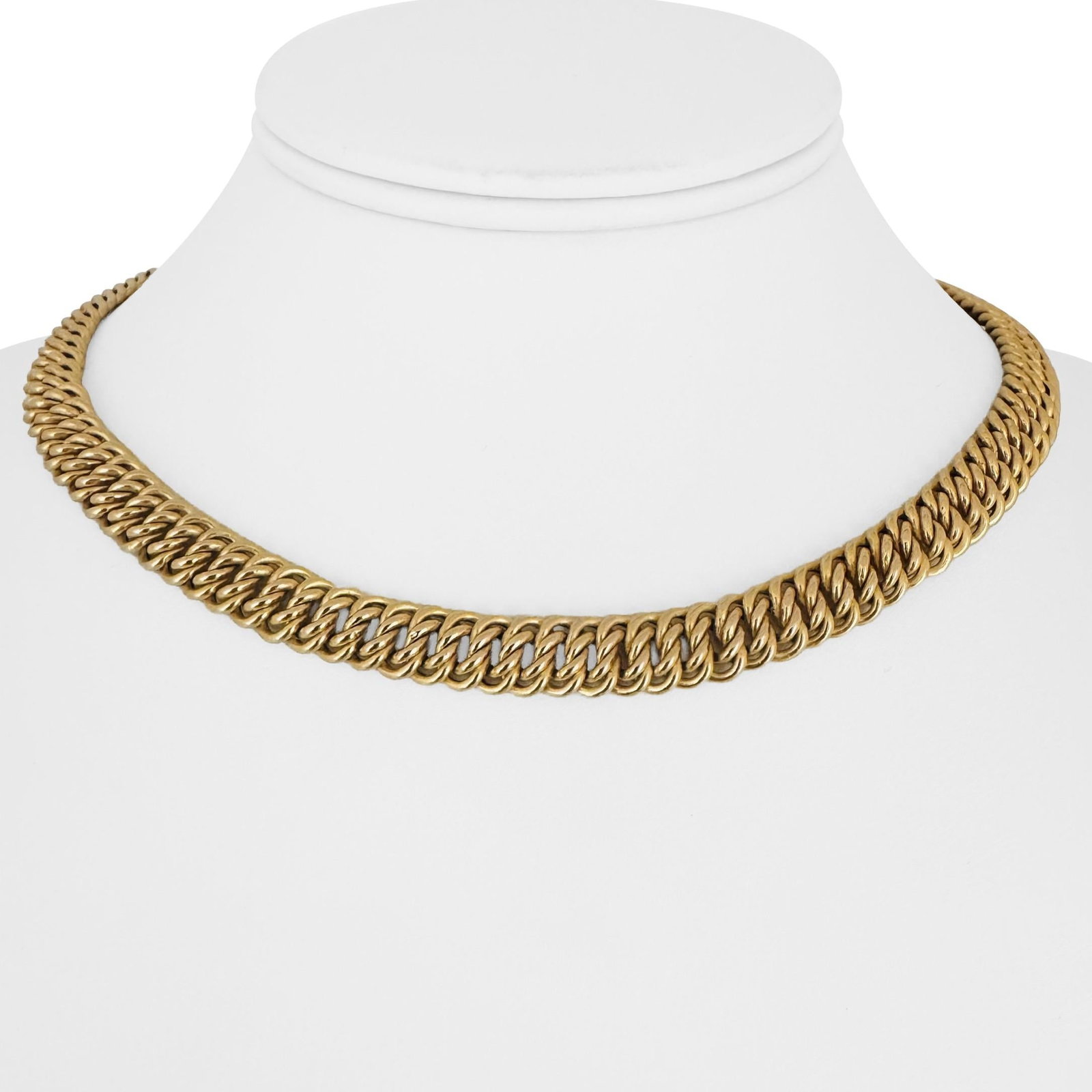 14k Yellow Gold Vintage Ladies Twisted Curb Link Necklace Italy 16.5": Condition: Excellent Condition, Professionally Cleaned Metal: 14k Gold (Marked, and Professionally Tested) Weight: 25.2g Length: 16.5 Inches Width: 9mm Closure: Box Tab Insert with Safety Latch Markin