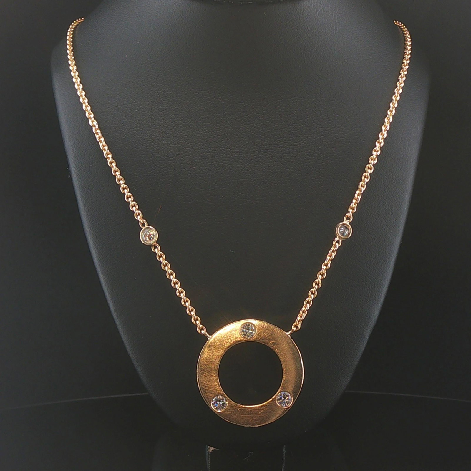 14k Yellow Gold and 0.50cttw Diamond Solid Circle Pendant Necklace 19": Condition: Excellent Condition, Professionally Cleaned Metal: 14k Gold (Marked, and Professionally Tested) Weight: 14.4g Diamonds: 0.50cttw Round Cut Flush and Bezel Set Natural Diamonds Pendant Measu