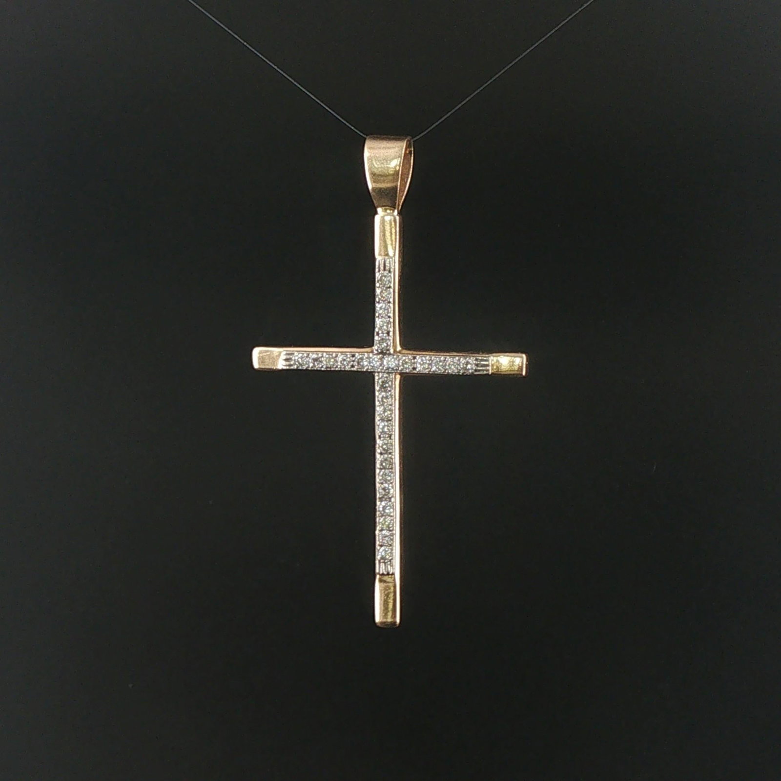 14k Yellow Gold and 0.80cttw Diamond Solid Heavy Large Cross Pendant 2.5": Condition: Excellent Condition, Professionally Cleaned and Polished Metal: 14k Gold (Professionally Tested) Weight: 16.5g Diamonds: 0.80cttw Round Cut Natural Diamonds Length: 2.5 Inches Width: 1.5 In