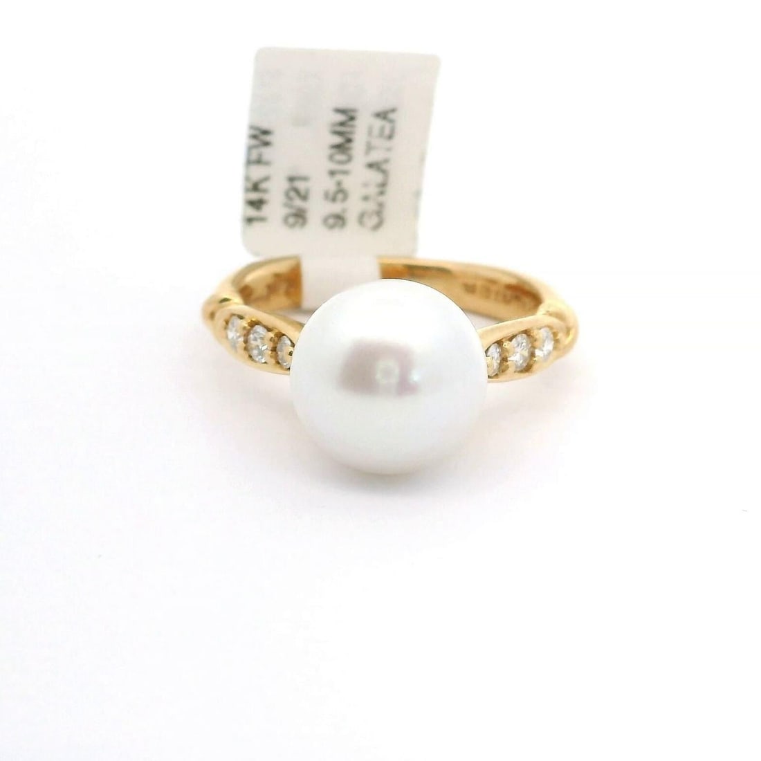 14k Yellow Gold Pearl and Diamond Ring Size 7.5: Condition: Excellent Condition, Professionally Cleaned Metal: 14k Gold (Marked, and Professionally Tested) Weight: 5.2g Gemstone: Freshwater Pearl 9.5mm-10mm Diamonds: Six Round Cut Natural Diamonds 0