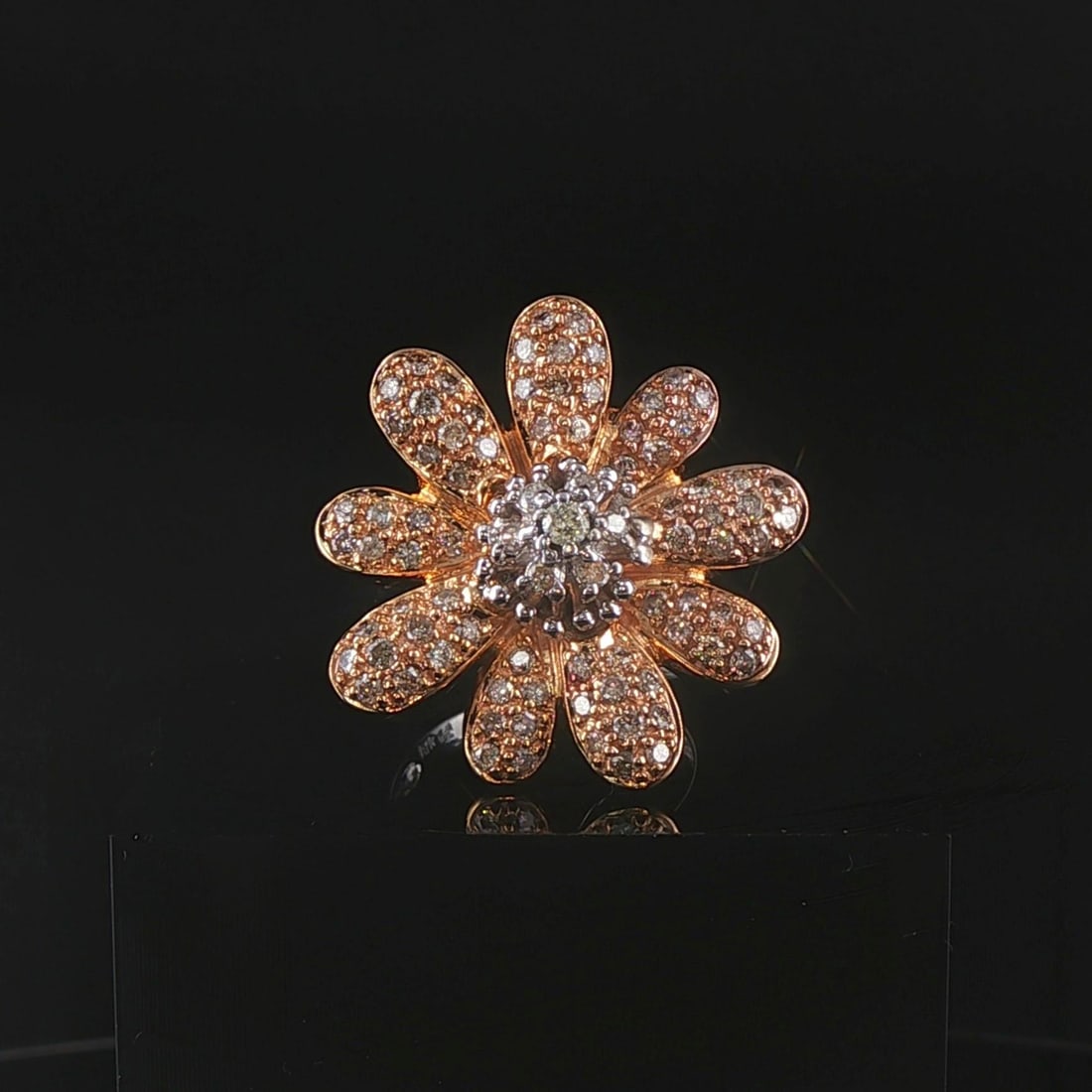 18k Rose and White Gold 1cttw Diamond Large Floral Ring Size 6.75: Condition: Excellent Condition, Professionally Cleaned Metal: 14k Gold (Marked, and Professionally Tested) Weight: 11.4g Diamonds: 1cttw Round Cut Natural Diamonds Face Measurements: 27mm by 27mm Band