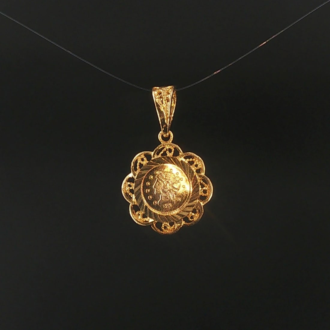 18k Yellow Gold Small Coin Charm Pendant 1": Condition: Excellent Condition, Professionally Cleaned Metal: 18k Gold (Professionally Tested) Weight: 2.3g Length: 1 Inch Width: 0.60 Inches Bail Opening: 5mm Markings: None - Metal Professionally Te