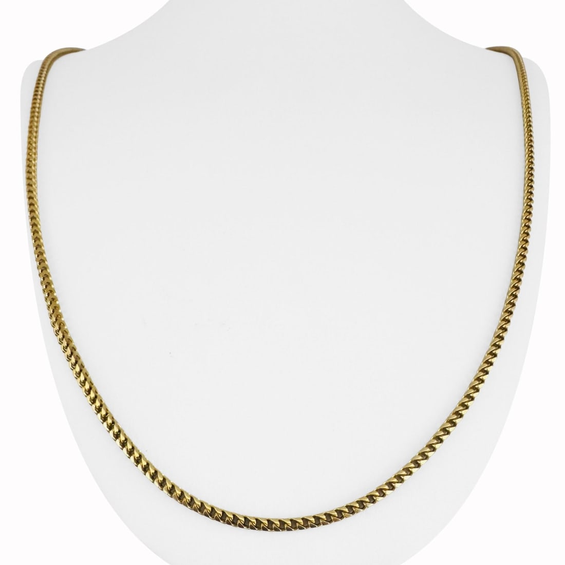 18k Yellow Gold Solid Squared Franco Link Chain Necklace Italy 26": Condition: Excellent Condition, Professionally Cleaned Metal: 18k Gold (Marked, and Professionally Tested) Weight: 29.5g Length: 26 Inches Width: 2.5mm Closure: Lobster Claw Markings: "18kt" "Italy" "