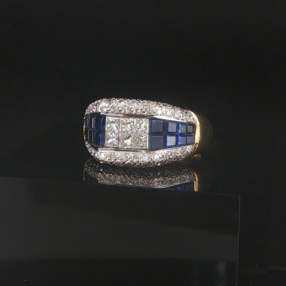 18k Yellow Gold Blue Sapphire and 1cttw Diamond Heavy Vintage Ring Size 6.5: Condition: Excellent Condition, Professionally Cleaned Metal: 18k Gold (Marked, and Professionally Tested) Weight: 11g Gemstones: Square Cut Blue Sapphires Diamonds: 1cttw Round and Princess Cut Natur