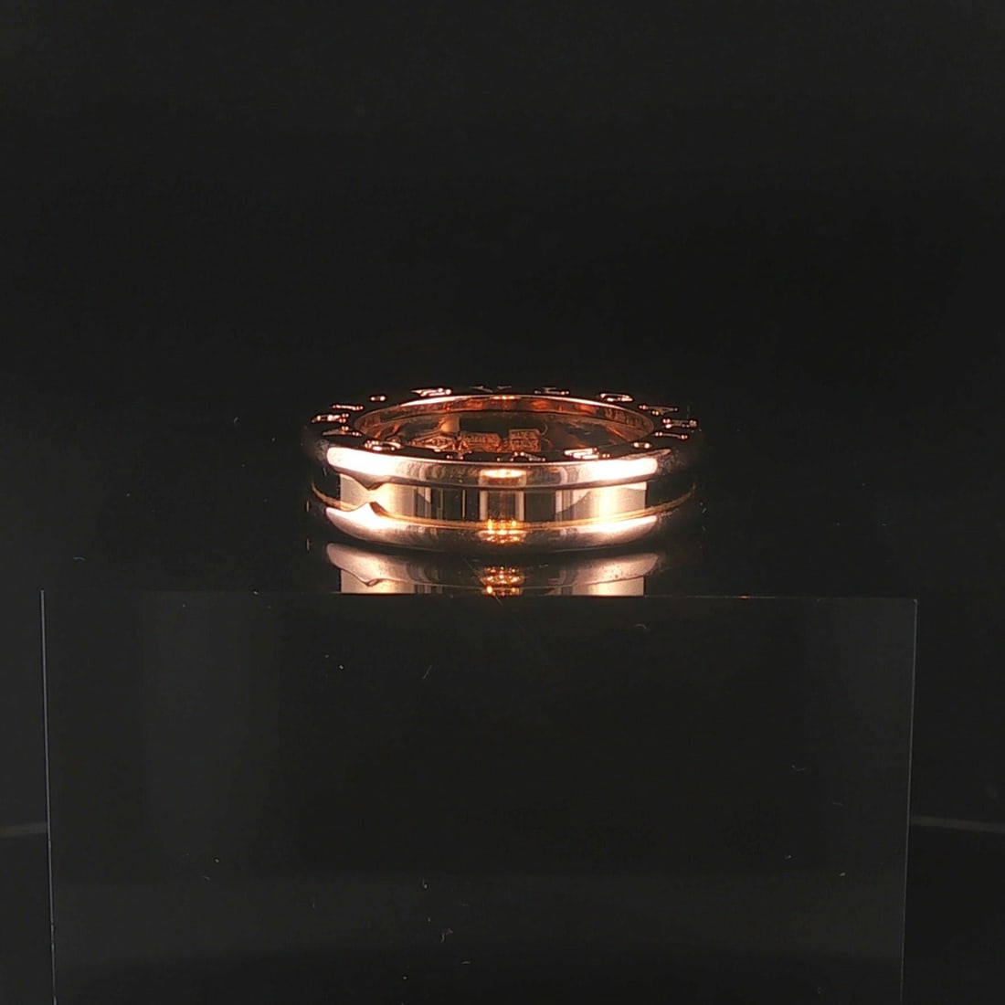 Bulgari B.zero1 18k Rose Gold Band Ring Size 4.5: Condition: Excellent Condition, Professionally Cleaned Metal: 18k Gold (Marked, and Professionally Tested) Weight: 5.8g Width: 5mm Size: 4.5 Markings: "750" "* 3646 AL" "Made in Italy" "48" "BVLGARI" 