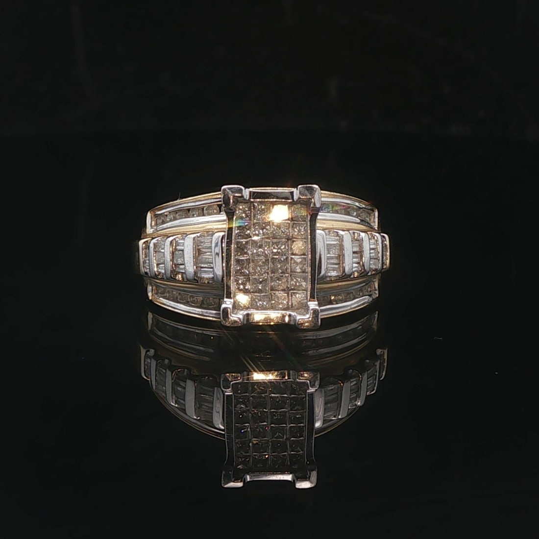 14k Yellow and White Gold 1cttw Diamond Cluster Ring Size 9: Condition: Excellent Condition, Professionally Cleaned Metal: 14k Gold (Marked, and Professionally Tested) Weight: 7.3g Diamonds: 1cttw Princess and Baguette Cut Natural Diamonds Face Measurements: 11