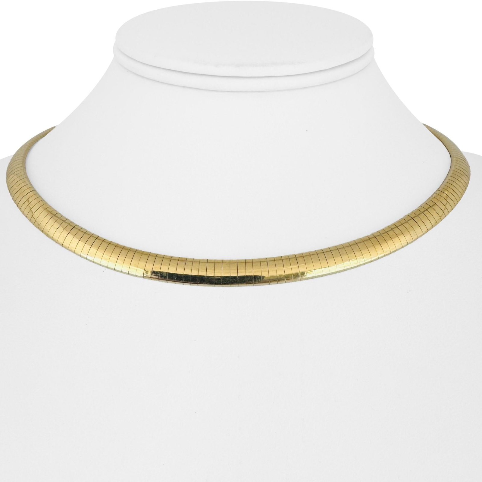 14k Yellow Gold Solid Heavy Omega Link Necklace Italy 16": Condition: Excellent Condition, Professionally Cleaned Metal: 14k Gold (Marked, and Professionally Tested) Weight: 36g Length: 16 Inches Width: 6mm Closure: Box Tab Insert with Safety Latch Markings: 