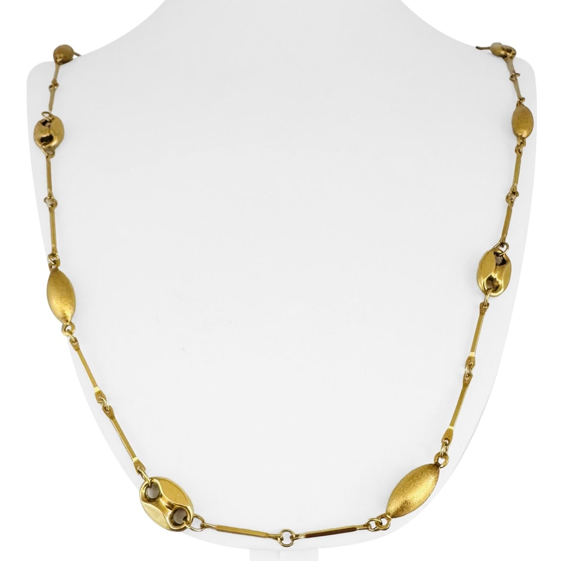 18k Yellow Gold Long Bar Link Mariner Bead Station Necklace Italy 31": Condition: Excellent Condition, Professionally Cleaned Metal: 18k Gold (Marked, and Professionally Tested) Weight: 24.7g Length: 31 Inches Width: 9mm at stations, 2mm at bars Closure: Spring Ring Mark