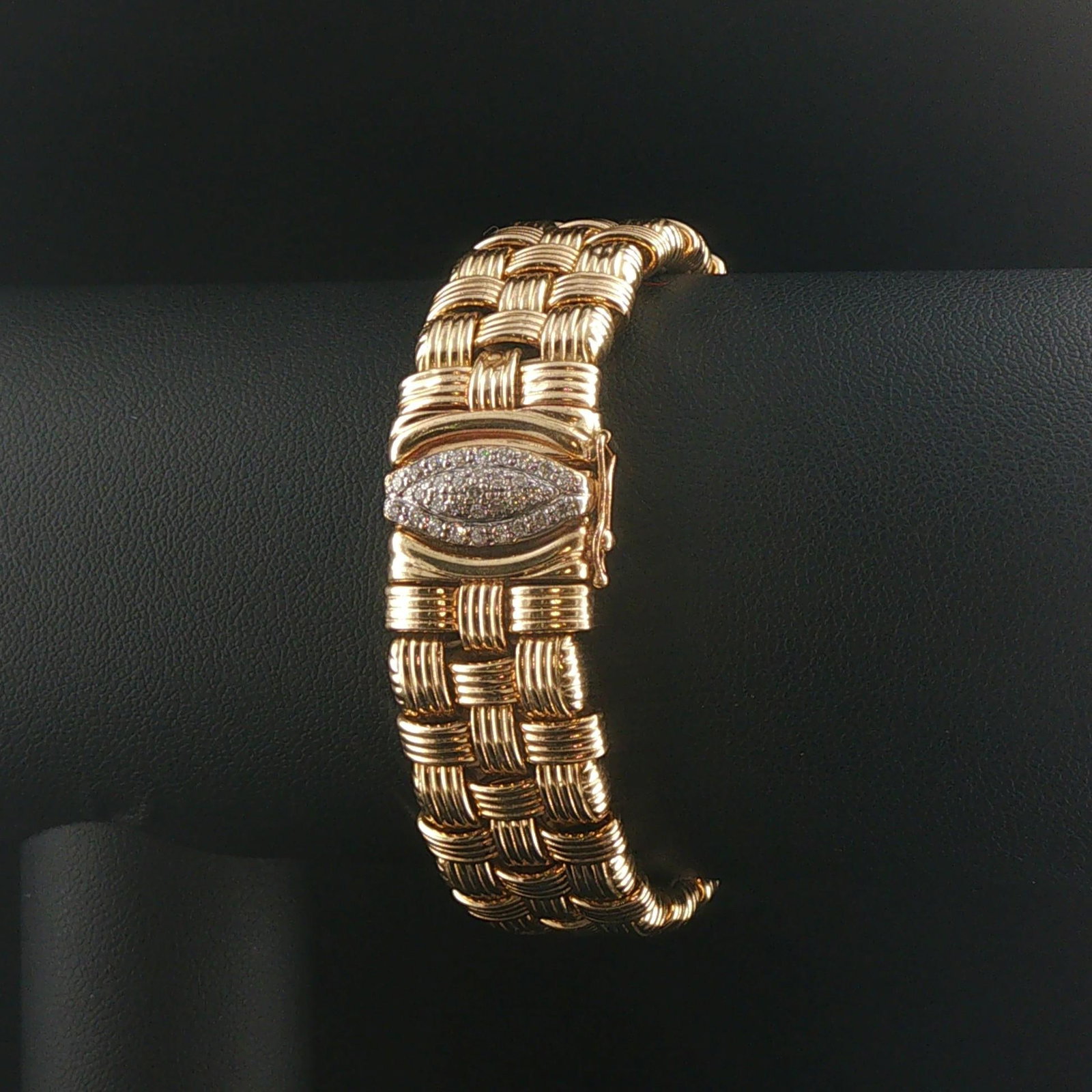 14k Yellow Gold and Diamond Heavy Basket Weave Wo: Condition: Excellent Condition, Professionally Cleaned Metal: 14k Gold (Marked, and Professionally Tested) Weight: 39.8g Diamonds: 0.30cttw Round Cut Natural Diamonds Length: 7 Inches Width: 17mm Clos