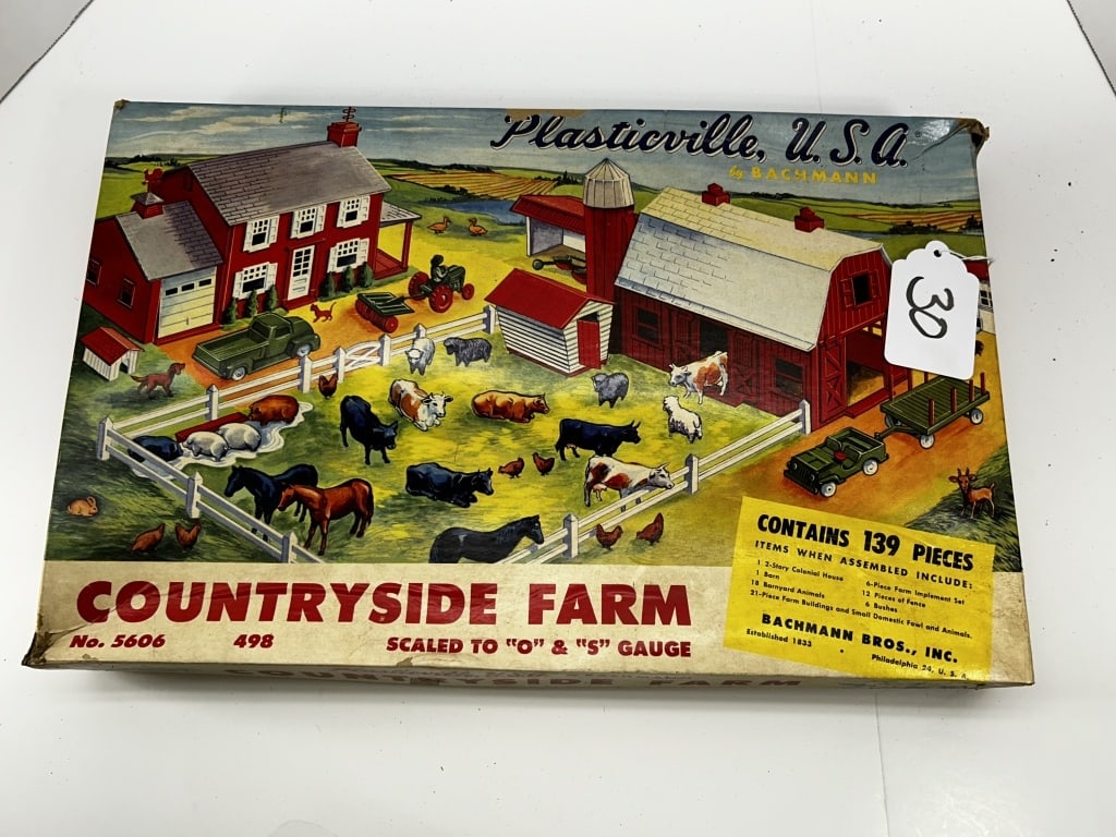 5606 COUNTRYSIDE FARM PLASTICVILLE, USA SET (1 of 5)