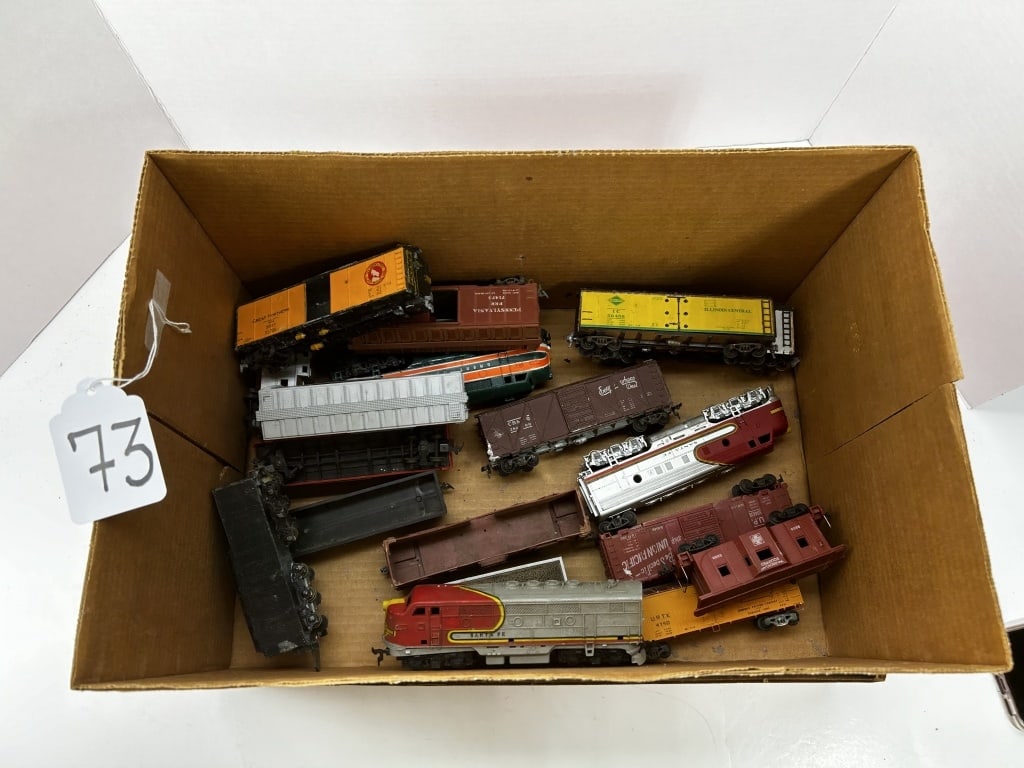 TRAIN CARS OF ALL SORTS WITH WRITING: TRAIN CARS OF ALL SORTS WITH WRITING