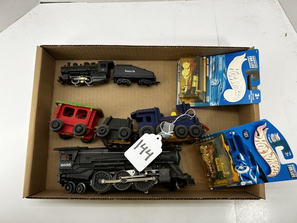 HOT WHEELS AND STOCK CARS: .