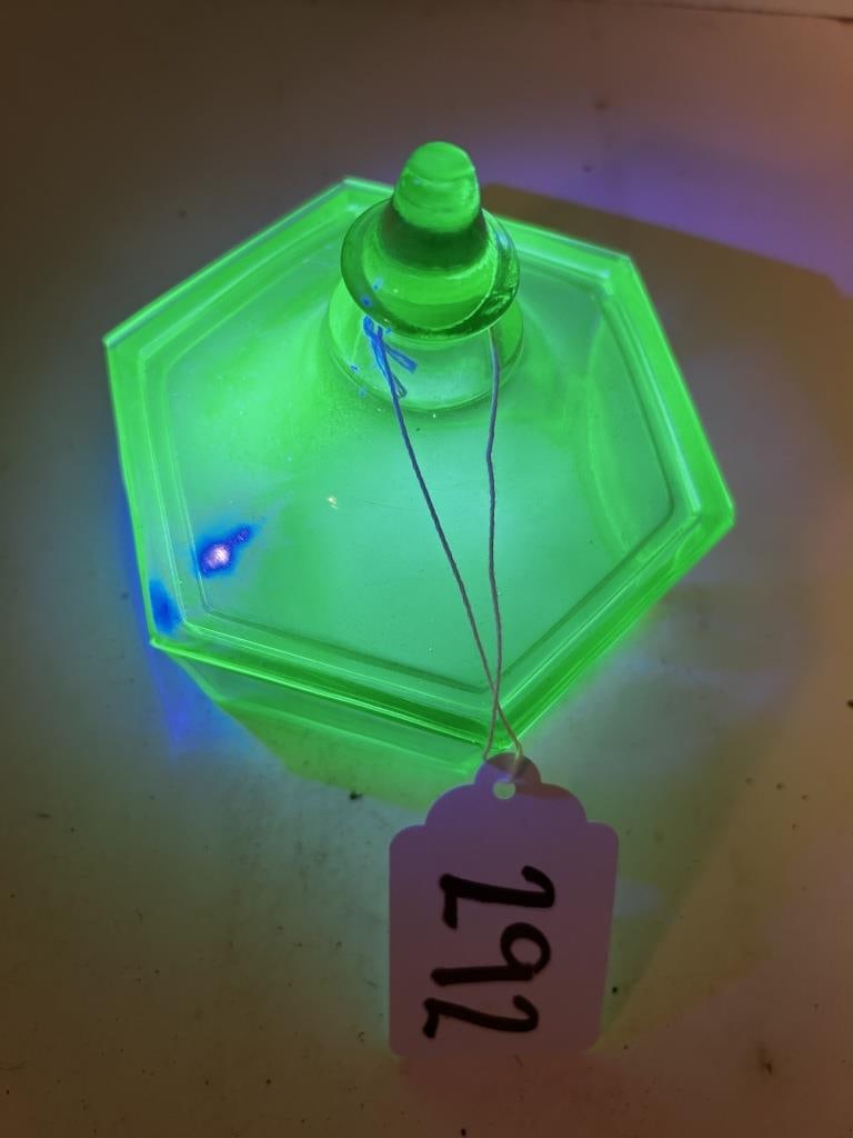 URANIUM GLASS JAR (1 of 2)