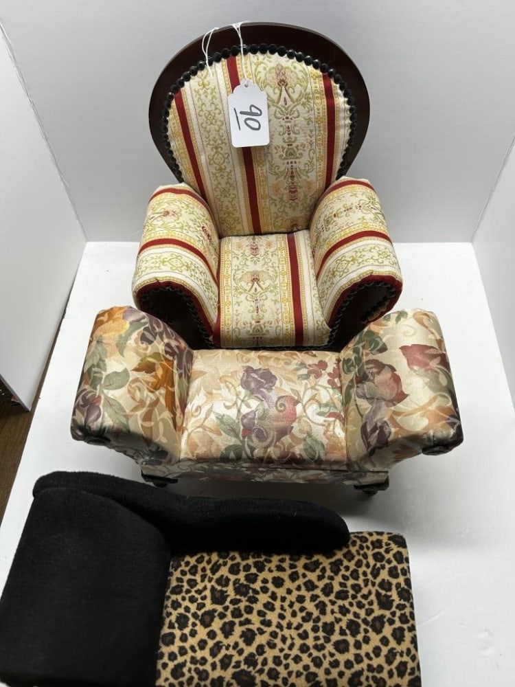 ANTIQUE DOLL-SIZED CHAIRS: THREE ANTIQUE DOLL-SIZED CHAIRS, ONE FOOTSTOOL, ONE LEOPARD PRINT CHAISE LOUNGE, ONE CHAIR