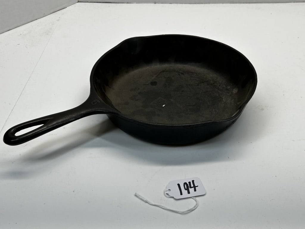WAGNER WARE SIDNEY 0 SKILLET (1 of 4)